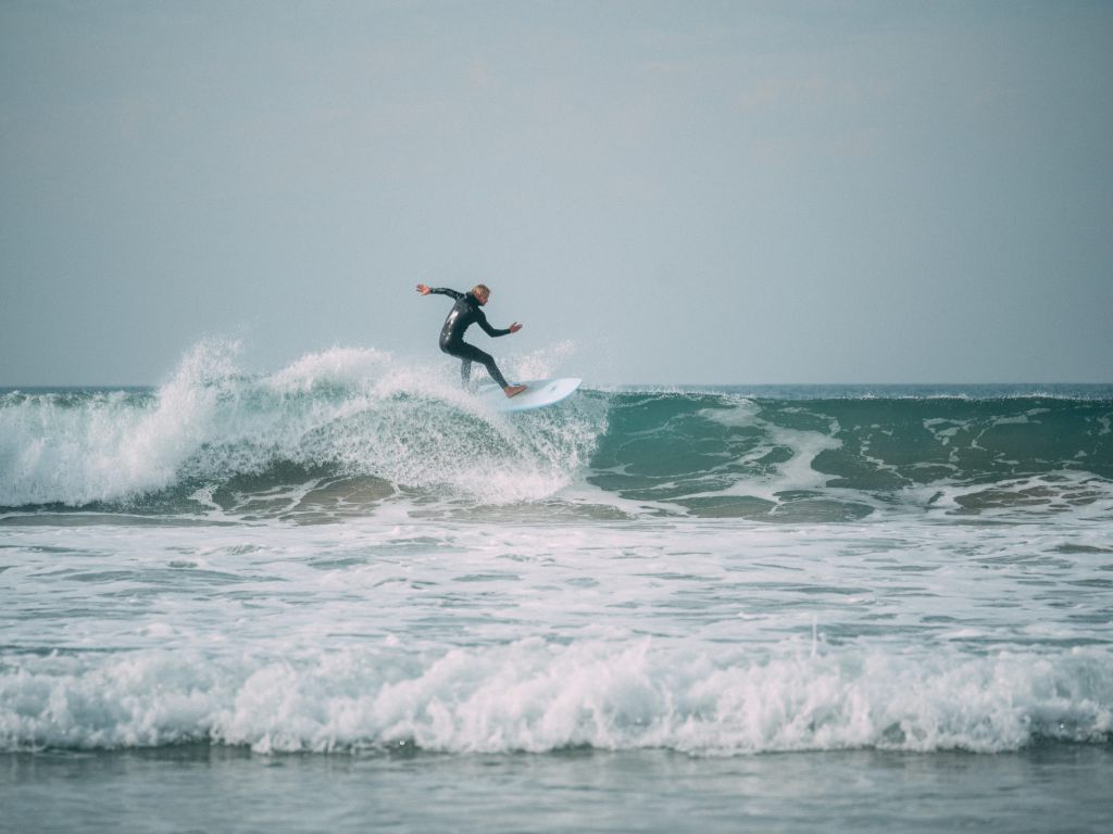 surfing horizontal manoevres